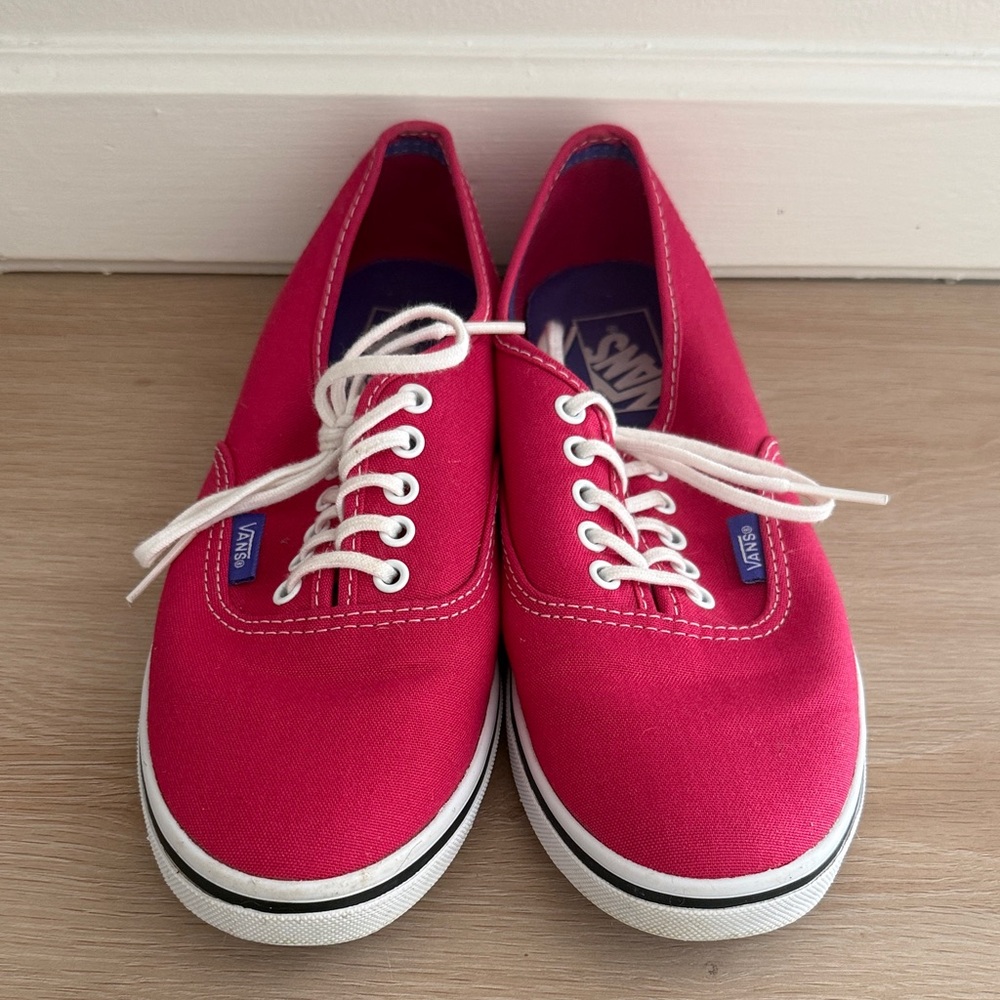Vans Women's Fuchsia Canvas Sneakers
